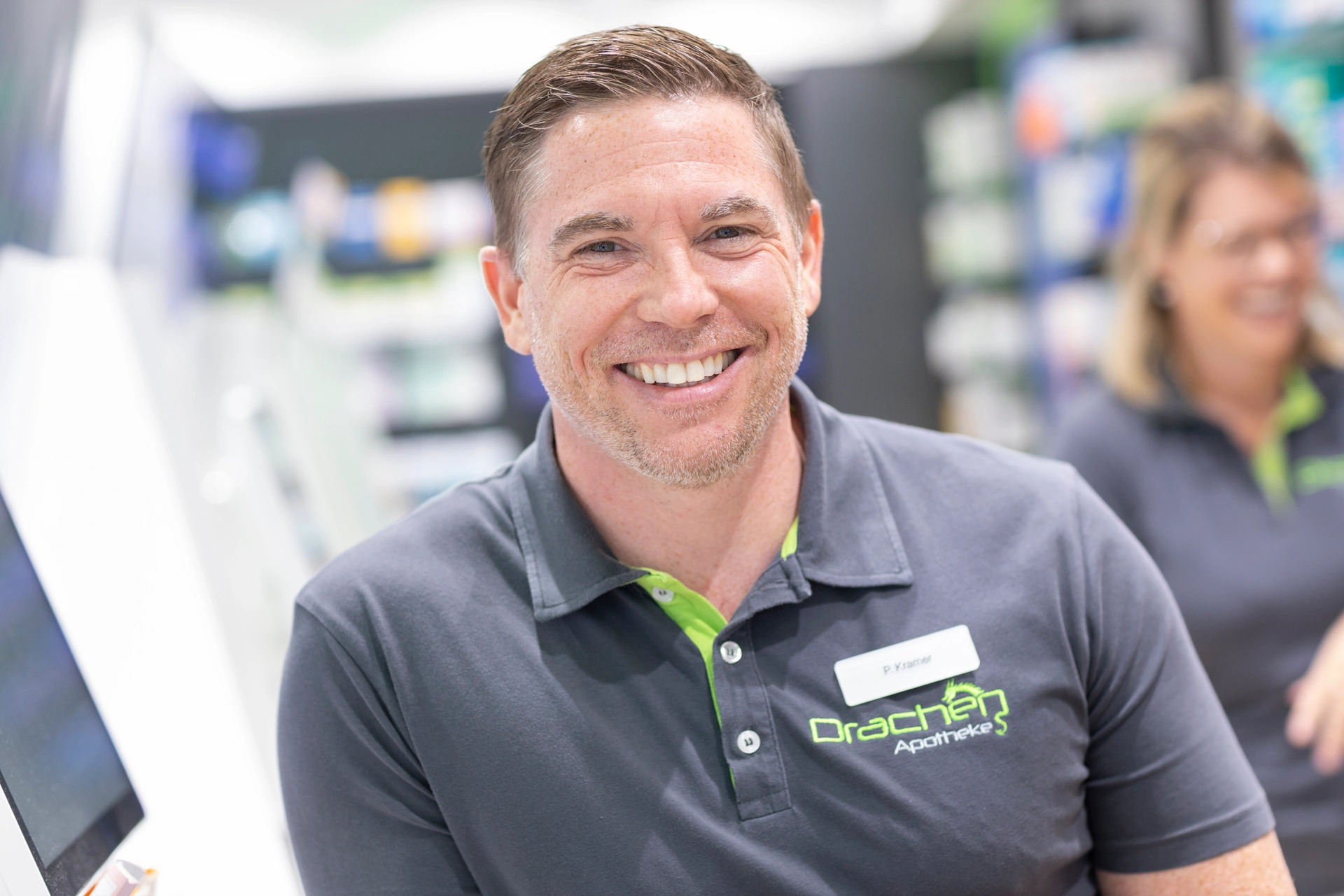 drachen-apotheke-apotheker-portrait Ihr Apotheker in der Drachen Apotheke – persönlich für Sie da.