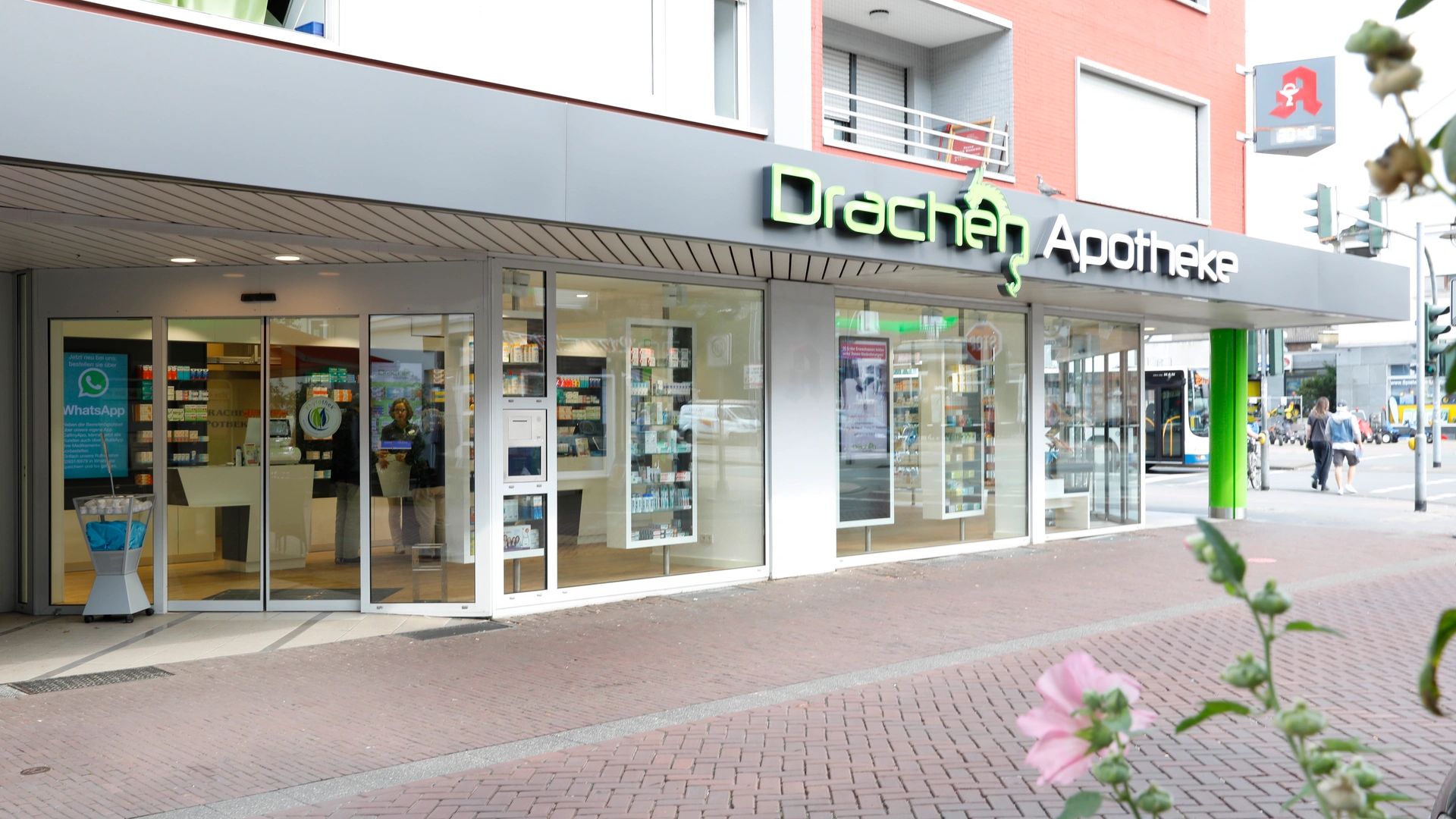 Ihre Drachen Apotheke in Geldern – zentral gelegen und gut erreichbar.